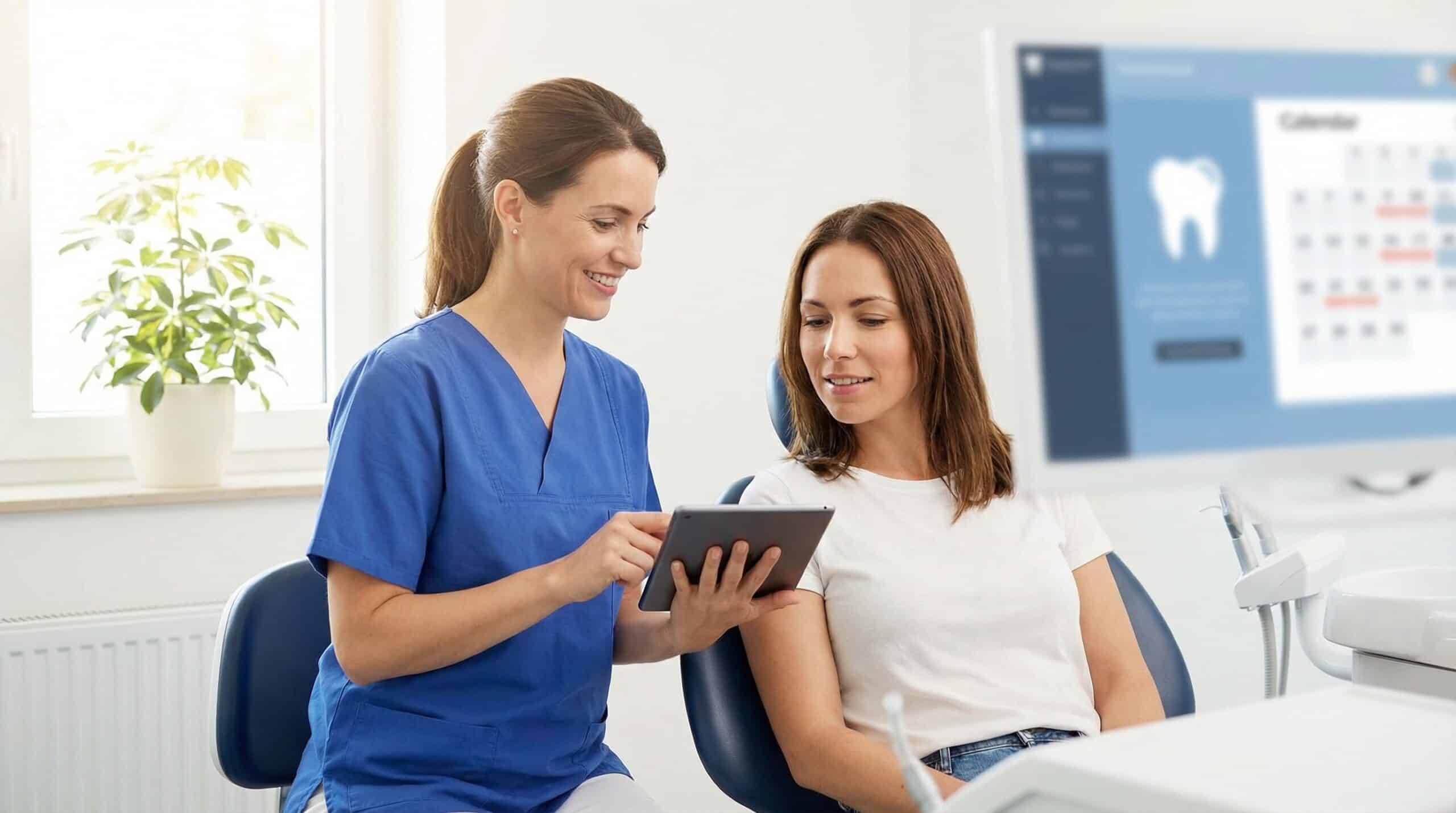 Wie oft zum Zahnarzt – empfohlene Kontrollintervalle bei AUX-DENT Augsburg