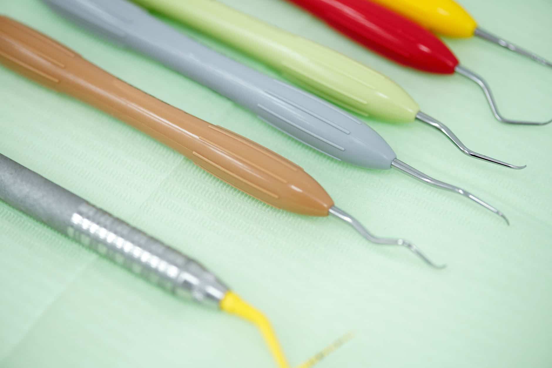 Professionelle Zahnreinigung Kostenübernahme durch Krankenkassen, Infos bei AUX-DENT