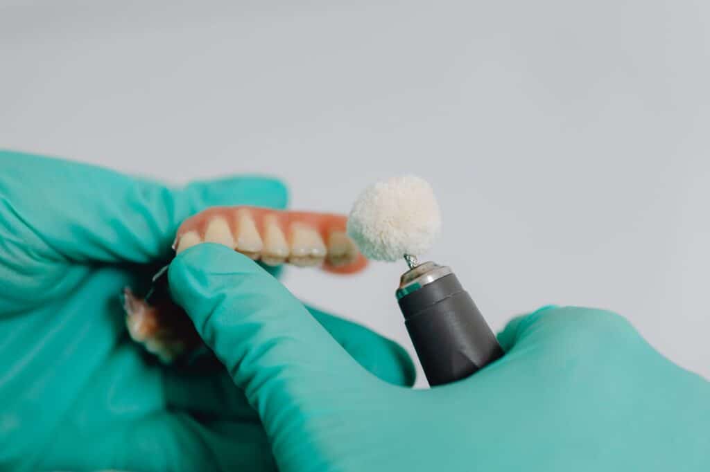 Teilprothese: Herausnehmbarer Zahnersatz im Überblick