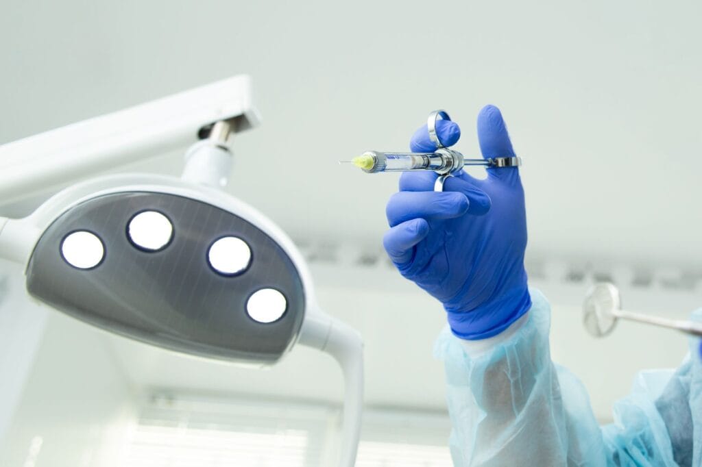 Betäubung beim Zahnarzt: Alles über Lokalanästhesie